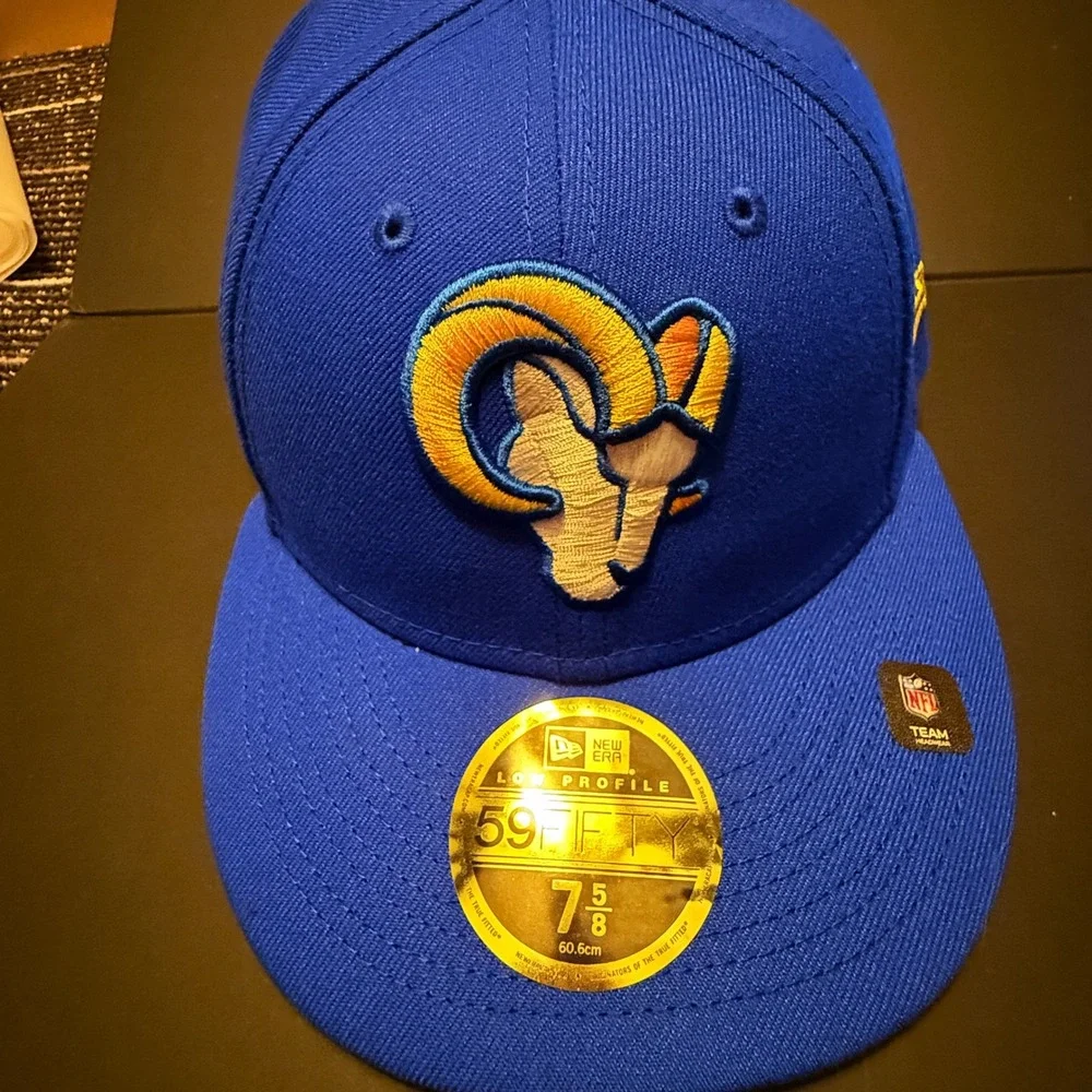 New Era Los Angeles Rams 59FIFTY Hat Mens 7 5/8 Blue NEW Low Profile NFL Cap